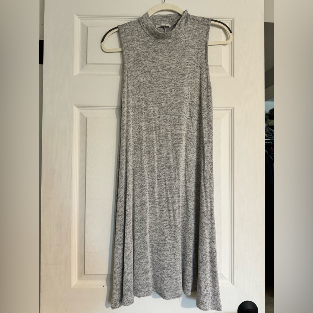 Knit sleeveless turtleneck flounce dress